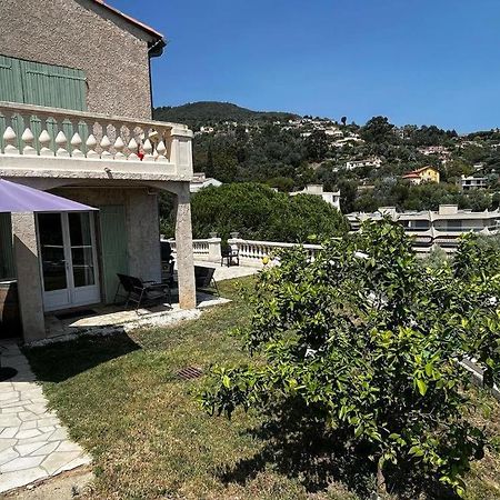 Appartement En Rez De Villa Beausite Mandelieu Esterno foto