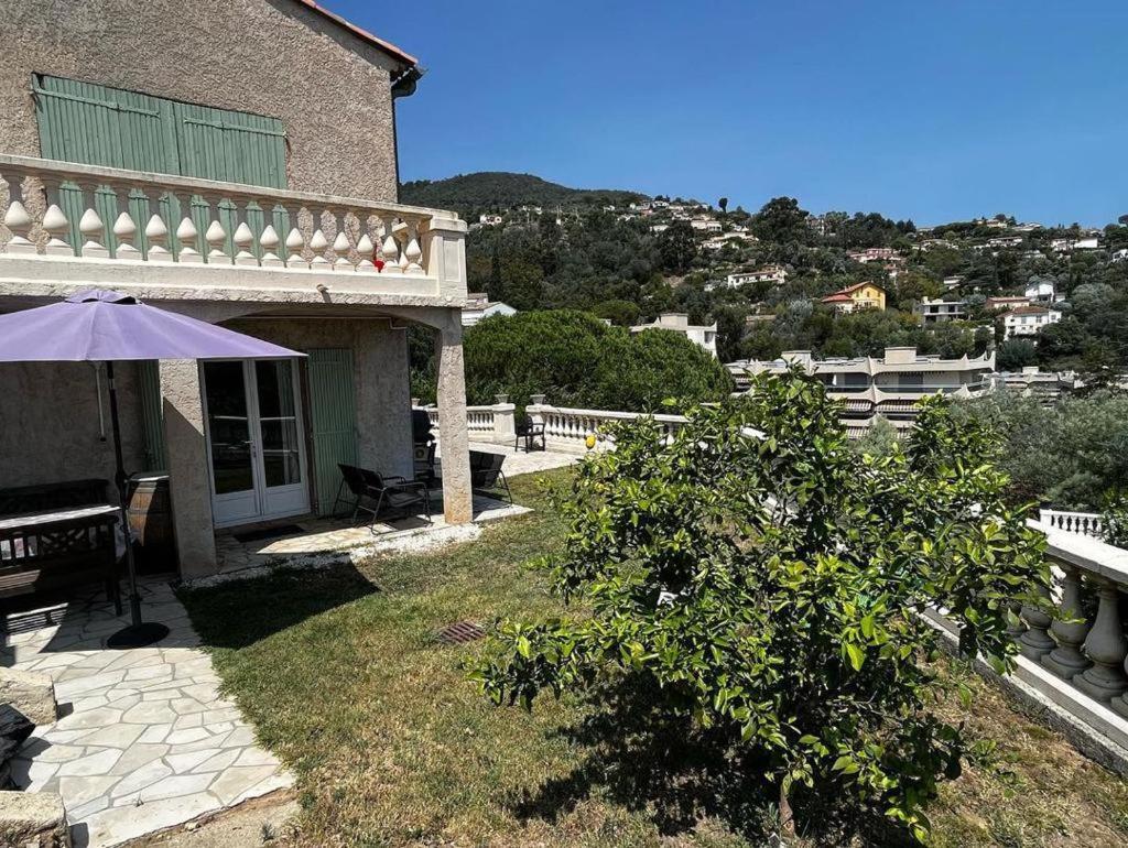 Appartement En Rez De Villa Beausite Mandelieu Esterno foto