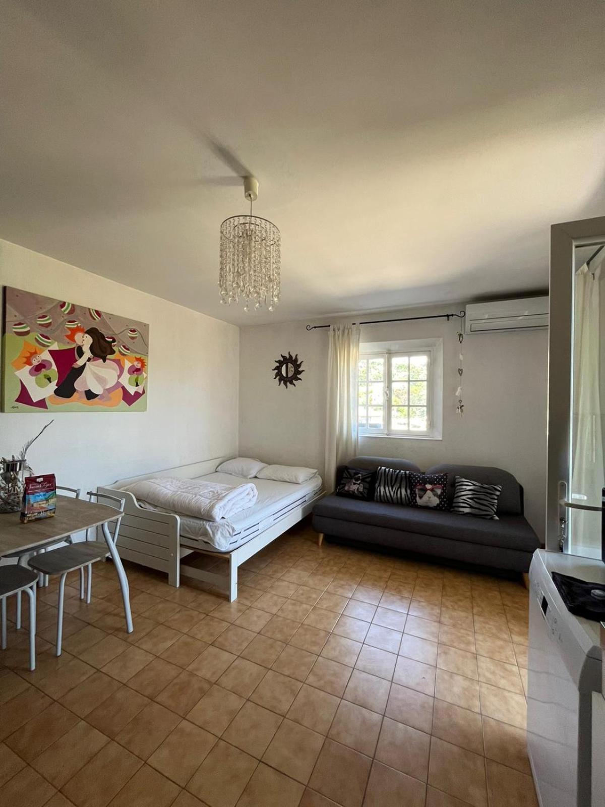 Appartement En Rez De Villa Beausite Mandelieu Esterno foto